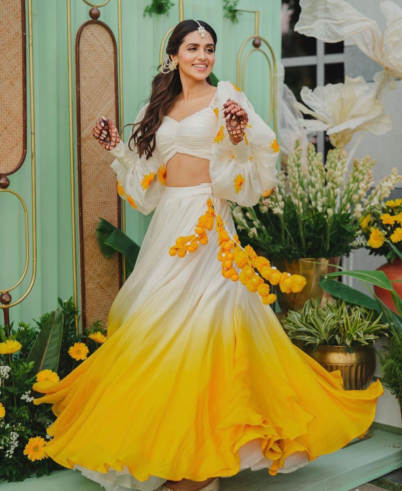 Yellow Lehenga Choli For Haldi A Vibrant And Auspicious Choice XS (34)