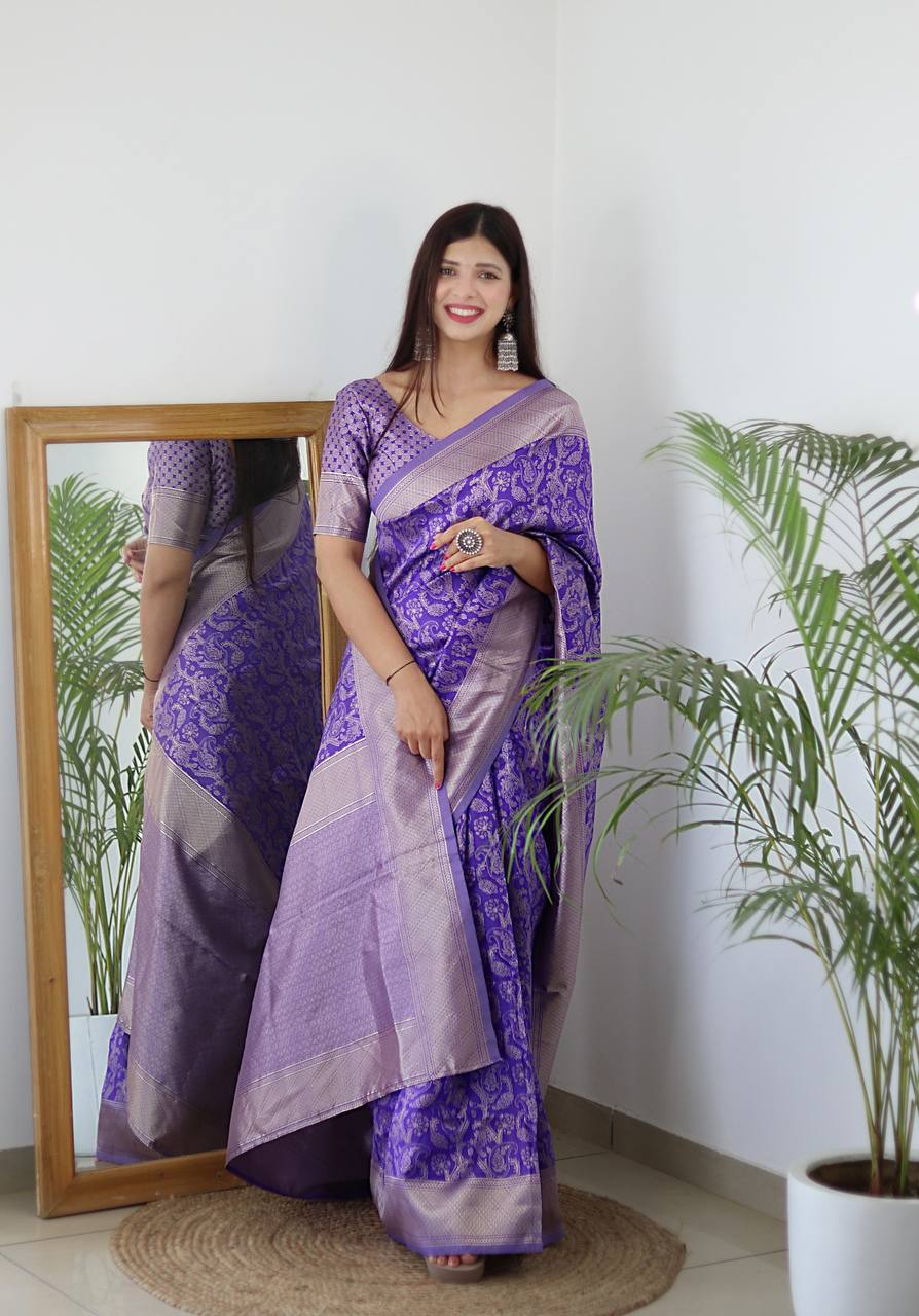 Lavender Colour Saree Comes With Heavy Brocade Blouse