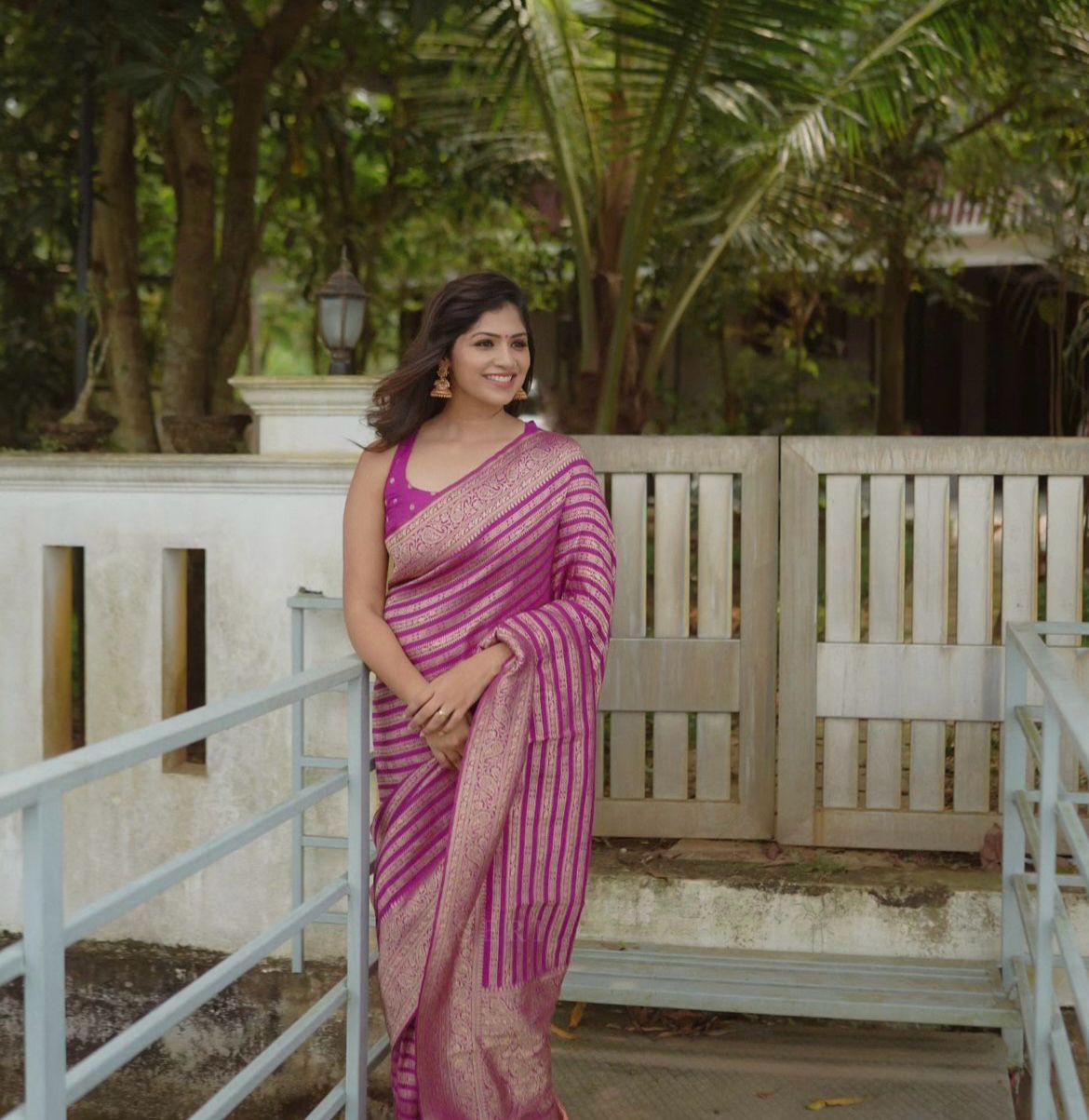 Pink Banarasi Soft Silk Saree With Blouse