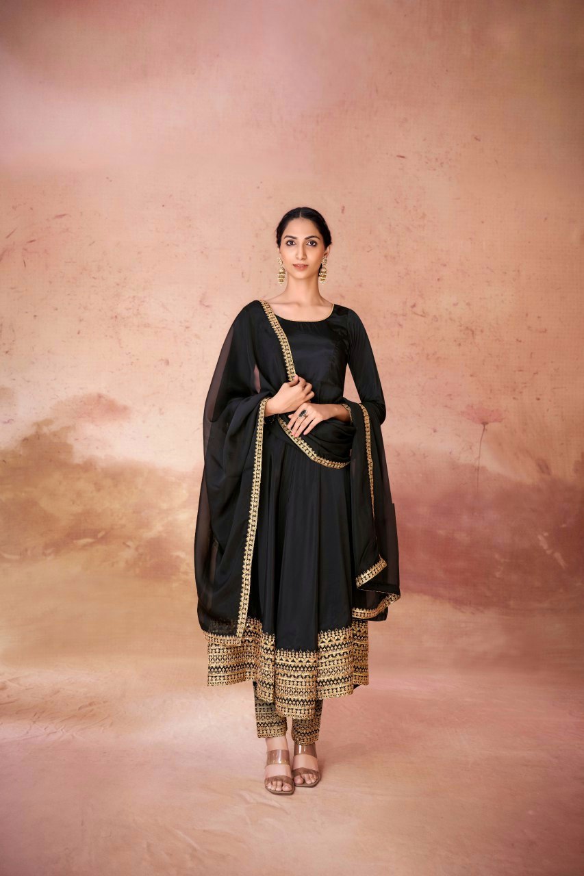 Classic Black Crepe Embroidered Suit Set with Pant & Dupatta – Ready to Wear (XS to XXL)