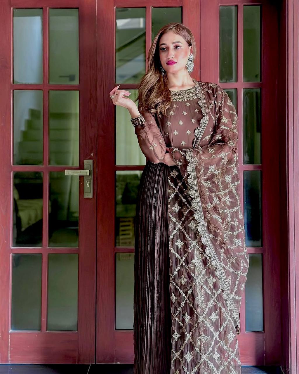 coffee colour dress combination for ladies Brown Color combination Dress Design|Coffee & chocolate colour contrast combination ideas