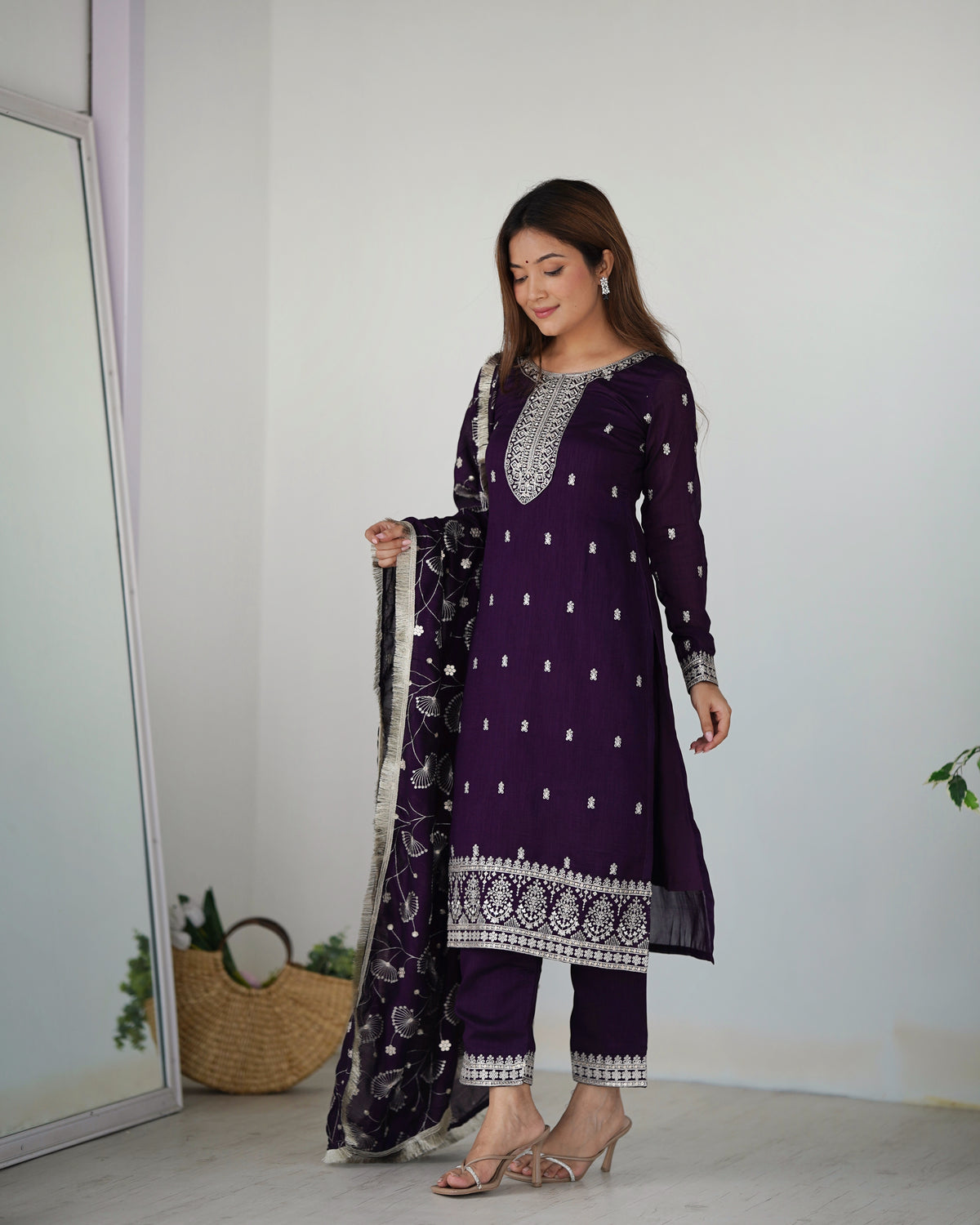 Elegant Purple Pure Blooming Rangoli Silk Straight Fit Kurta with Dupatta & Trousers – Ready to Wear